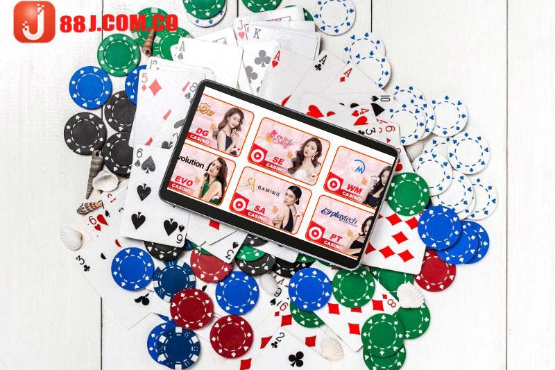 Lợi ích khi chơi Poker online tại J88